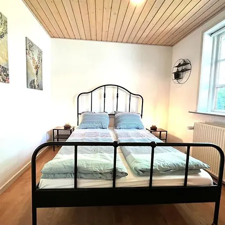 Cozy Family Close To The Harbor And Beach Villa Hals